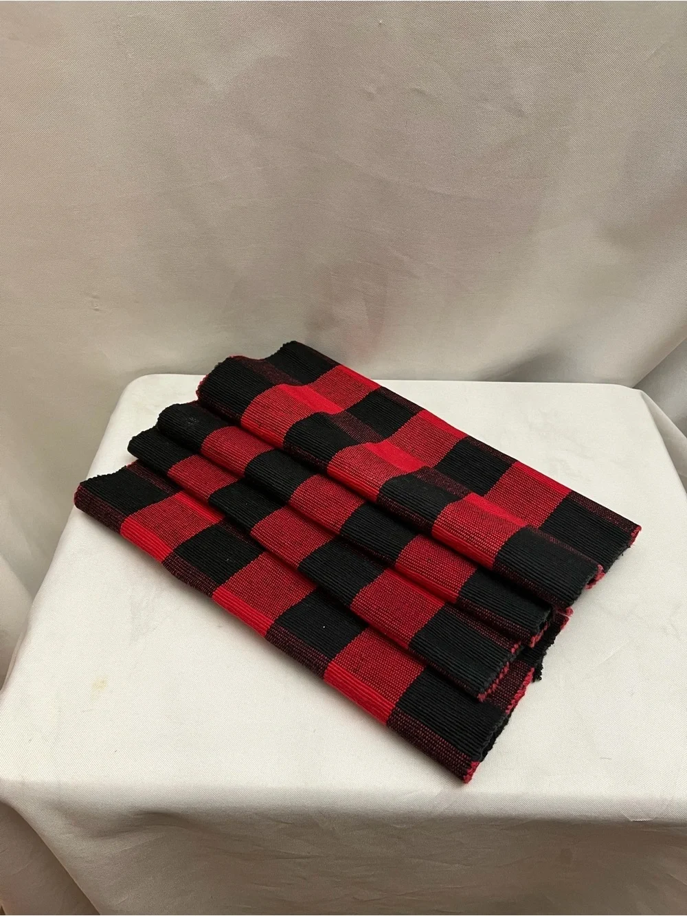 Set of 4 Red Black Buffalo Plaid Woven Placemats Farmhouse Rustic Decor